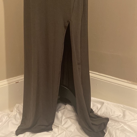 Fashion Nova Green Body-con Maxi Dress Sleeveless Elegant Women’s M Leg Slit - Picture 4 of 6